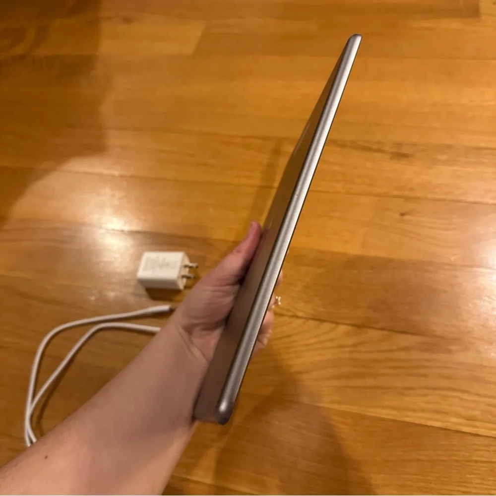 Refurbished Apple iPad (2018) - Space Gray (Renewed)